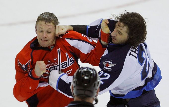 NHL, Washington Capitals - Winnipeg Jets: Matt Hendricks - Chris Thorburn