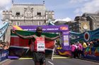 Maraton na MS vyhráli Keňan Kirui a Chelimová z Bahrajnu. Vrabcová zazářila 14. místem