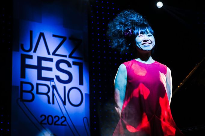 Snímek z koncertu Hiromi na brněnském Jazzfestu.