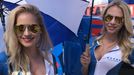 Grid girls na závodě ME tahačů na Nürburgringu