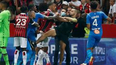 Nice - Marseille, bitka hráčů s fanoušky