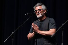 Nečekám se sklenkou whisky na zlomový nápad. Scénář je práce, říká režisér Genovese