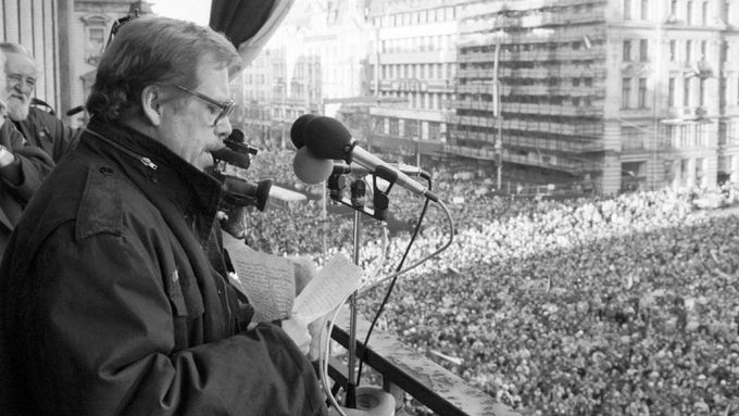 Havel byl poněkud absurdní, duchovní politik. Neptal se, co dostaneme, ale co můžeme dát.