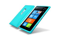 Omezení Windows Phone vyniknou na Nokia Lumia 900