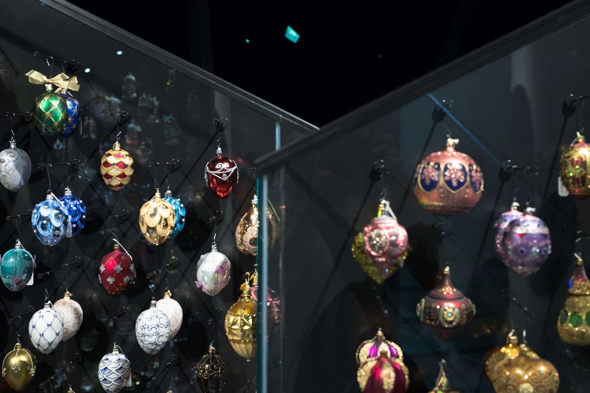 Výstava vánočních ozdob Wow - World of Wonders - Muzeum skla a bižuterie Jablonec nad Nisou
