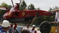 Během kvalifika na VC Maďarska jej totiž do hlavy zasáhla uvolněná součástka z vozu Rubense Barrichella. Massa upadl do bezvědomí a narazil do bariéry z pneumatik.