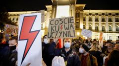 Demonstrace v Polsku kvůli potratům