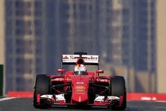 F1 živě: Rosberg vyhrál drama v Číně před Vettelem