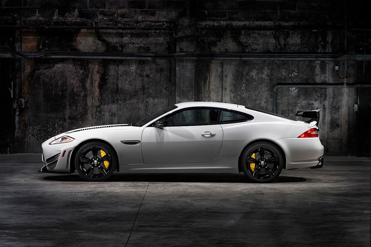 Jaguar XKR-S