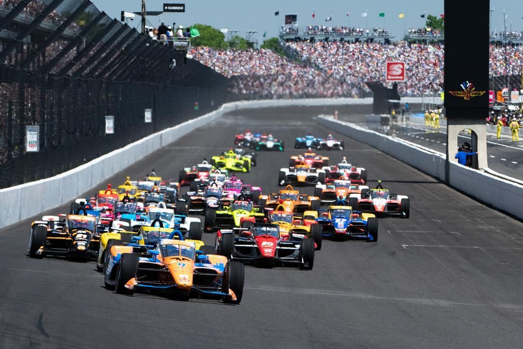 Start závodu Indy 500