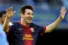 Lionel Messi je sice aktuálně na marodce Barcelony, ale i tak zcela suverénně vládne evropským kanonýrům se 43 góly ve 29 zápasech. K tomu ještě přidejte 13 gólových přihrávek a rázem vám musí být jasné, proč je bez malého Argentince Barca poloviční.