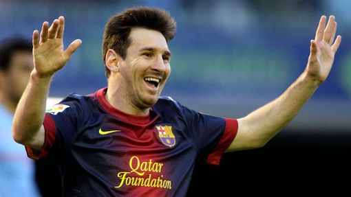 Lionel Messi slaví branku na hřišti Celty Vigo.