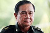Velení ozbrojených sil v čele s generálem Prajutche Čan-Očou vyhlásilo stanné právo.