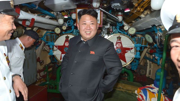 Kim Čong-un v severokorejské ponorce.