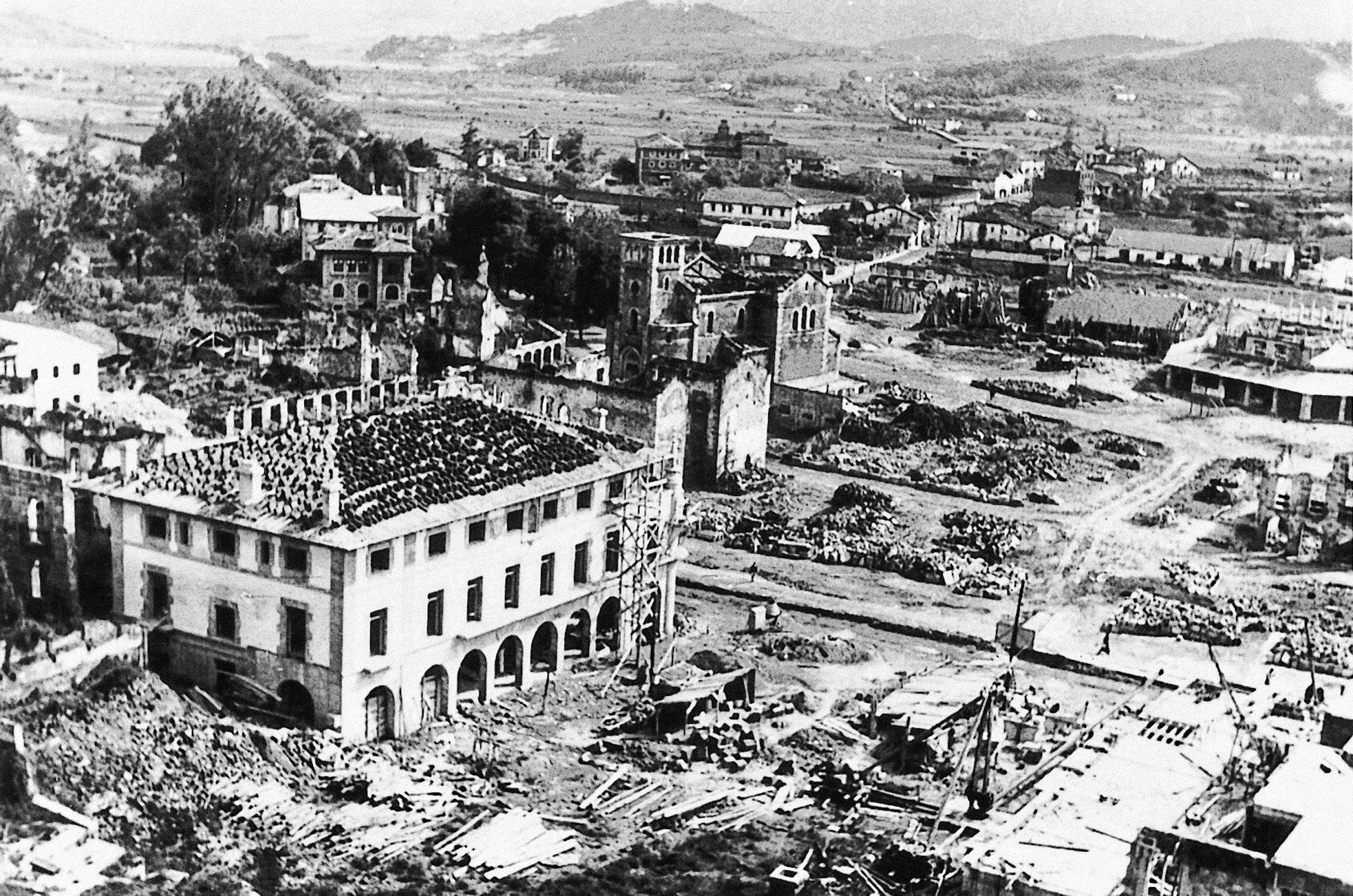 Fotogalerie / Guernica / Španělská občanská válka / Bombardování / Před 85 lety bylo baskické město Guernica ničivě bombardováno německým letectvem