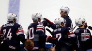 Tým USA dokázal po Finsku zaskočit i úřadující mistry světa Rusy je nečekaným lídrem ostravské části turnaje.