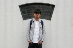 "Jsme ještě odhodlanější." Hongkongský aktivista Wong bude kandidovat ve volbách