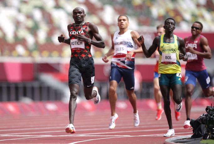 Keňan Ferguson Rotich ovládl kvalifikaci na 800 metrů.