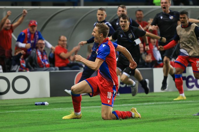 Jan Kopic slaví gól v odvetě 4. předkola LM Plzeň - Karabach