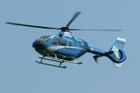 Na Šumavě spadl soukromý vrtulník, pilot zemřel