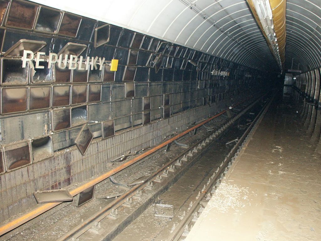 Foto: Tak povodně v roce 2002 zasáhly pražské metro