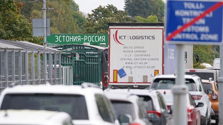 Rusové prchající před mobilizací nemají v Česku nárok na získání humanitárního víza; Zdroj foto: Reuters