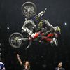 Akrobatická show Red Bull Nitro Circus.