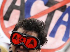 V bulharské metropoli Sofii protestovaly proti ACTA tisíce lidí