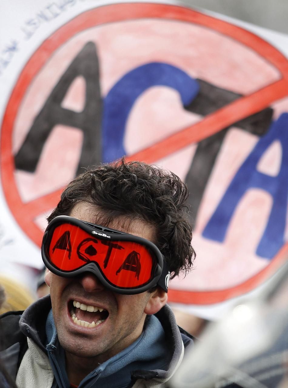 Bulhaři protestují proti ACTA