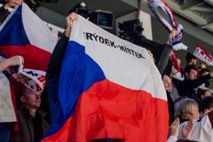 Živě: Česko  porazilo Rusy popáté v řadě, v nájezdech rozhodl Kašpar