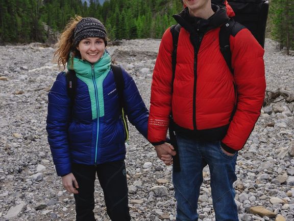 Adam Ondra a přítelkyně Iva Vejmolová v Kanadě