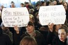 Ženy se útokům v Německu ubránit nemohly, rada starostky je nesmysl, tvrdí expert na sebeobranu