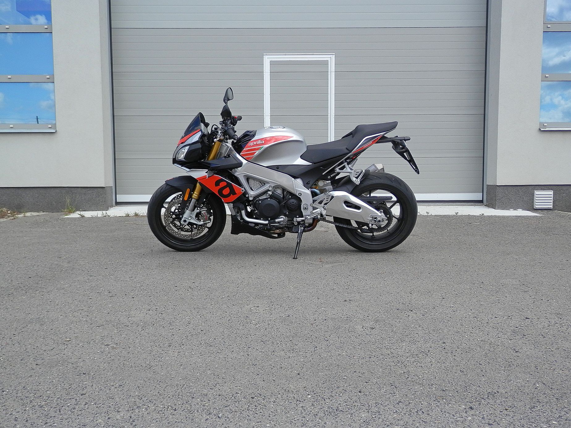 Aprilia Tuono V4 1100 RR