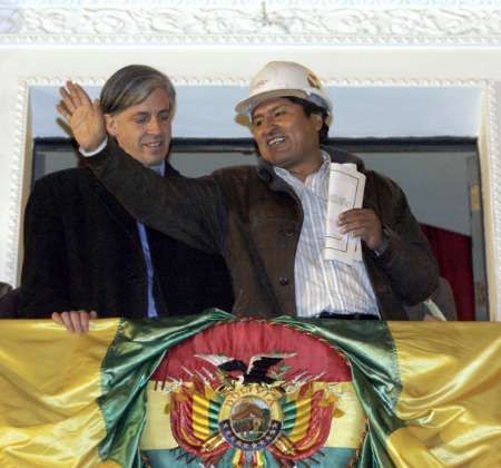 Evo Morales přikročil ke znárodňování