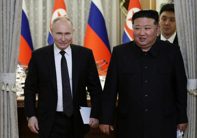 Ruský prezident Vladimir Putin a vůdce KLDR Kim Čong-un v Pchjongjangu 19. června 2024