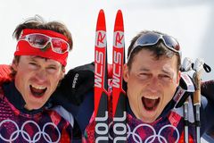 Hvězdní ruští běžci na lyžích Legkov a Vylegžanin mají zastavenou činnost