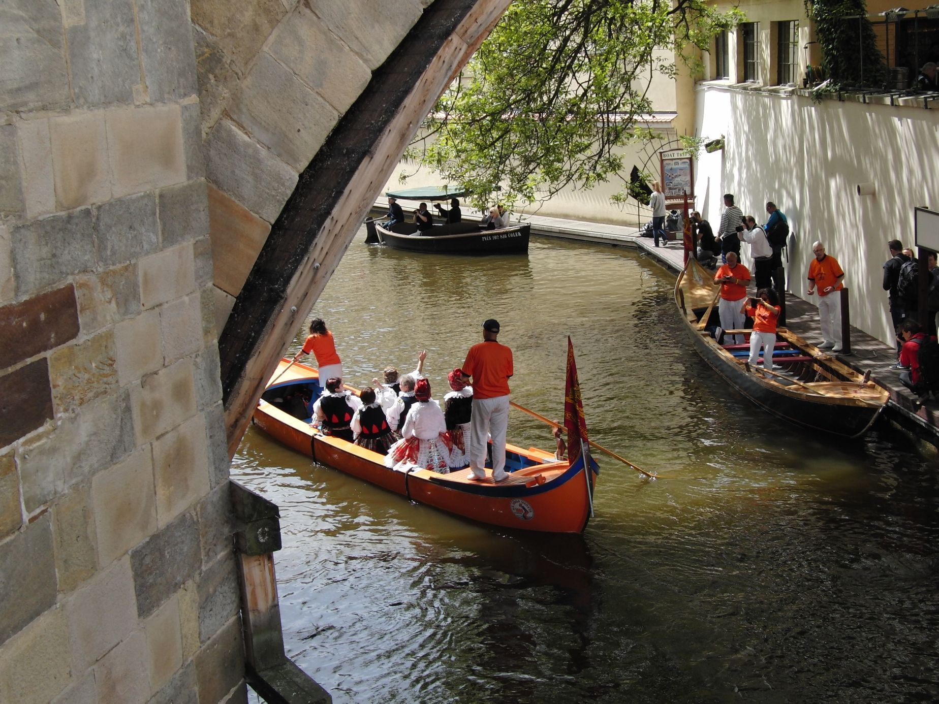 Jízda králů v Praze - Karlův most a Kampa