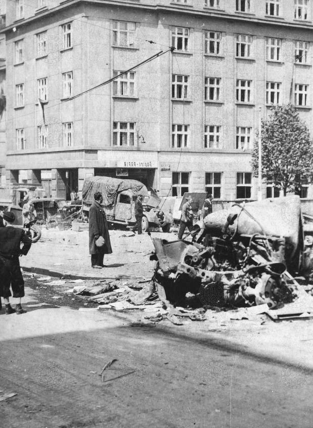 Zdeněk Mančal, Pražské povstání, květen 1945, Praha, Domácí