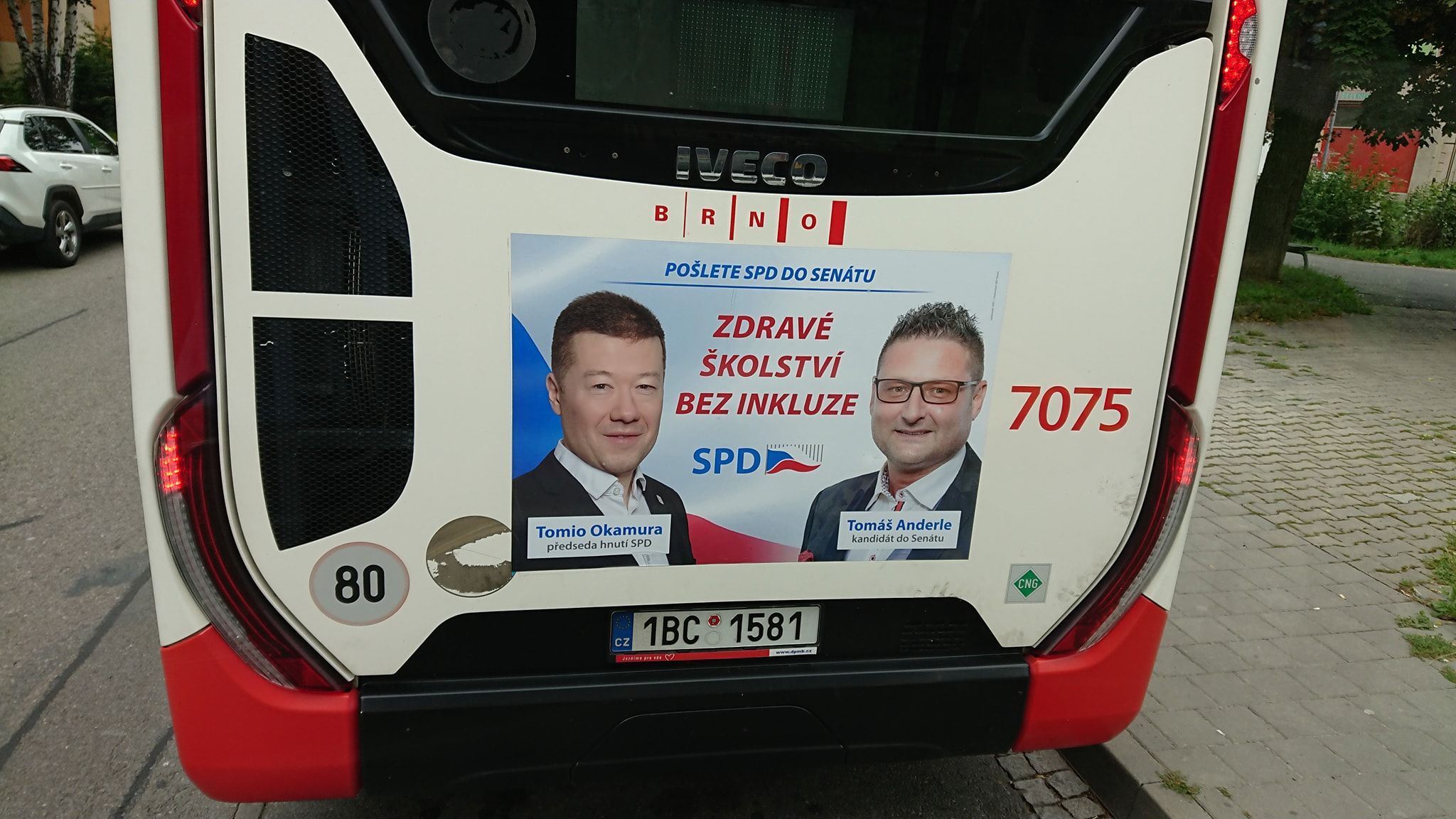 reklama SPD autobus