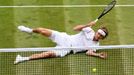 Alexander Zverev v prvním kole Wimbledonu.