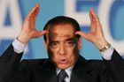 Vydělávejte víc, radí Berlusconi chudým