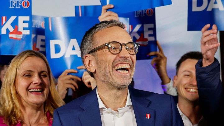 Jako politický parní válec, napsal deník o Svobodných. Rakouská média komentují volby