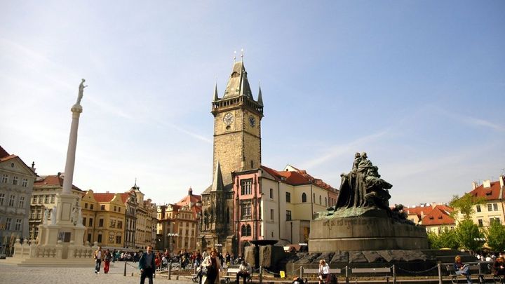 Mariánský sloup se nejspíš na Staroměstské náměstí vrátí, rozhodlo zastupitelstvo