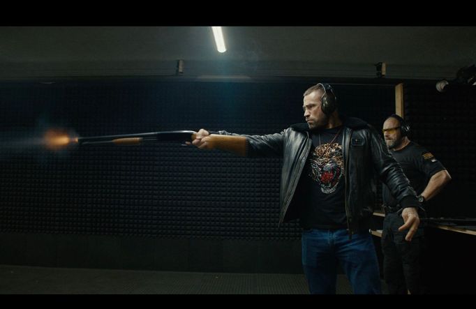 Snímek z dokumentu Karlos.