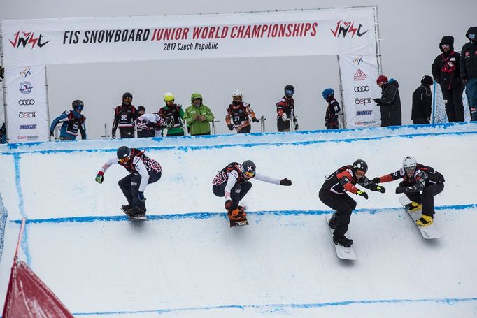 MS juniorů ve snowboardcrossu 2017