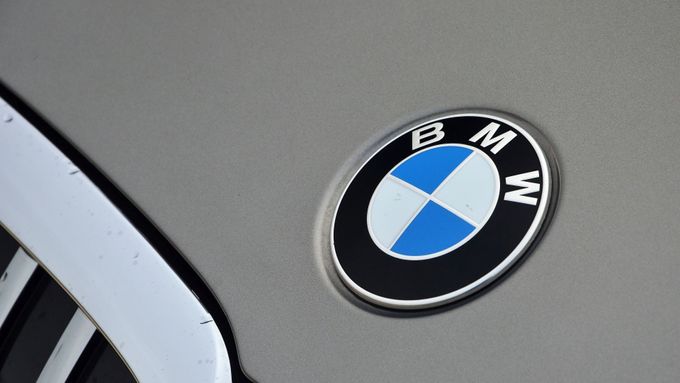 Organizace Greenpeace a Deutsche Umwelthilfe cílí na BMW, Daimler a Volkswagen.