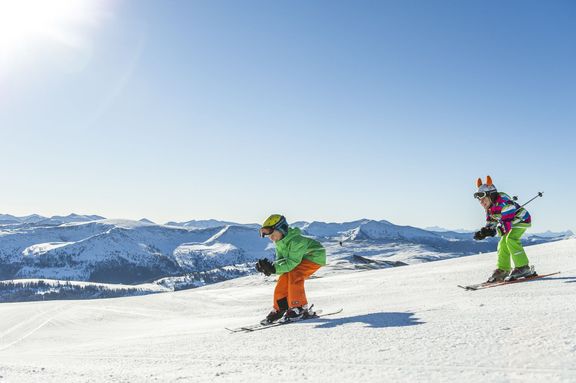 Děti při lyžovačce na Katschbergu