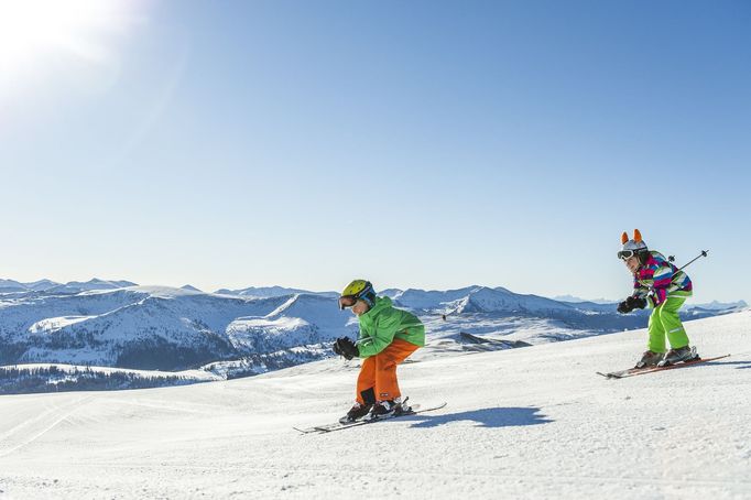 Děti při lyžovačce na Katschbergu