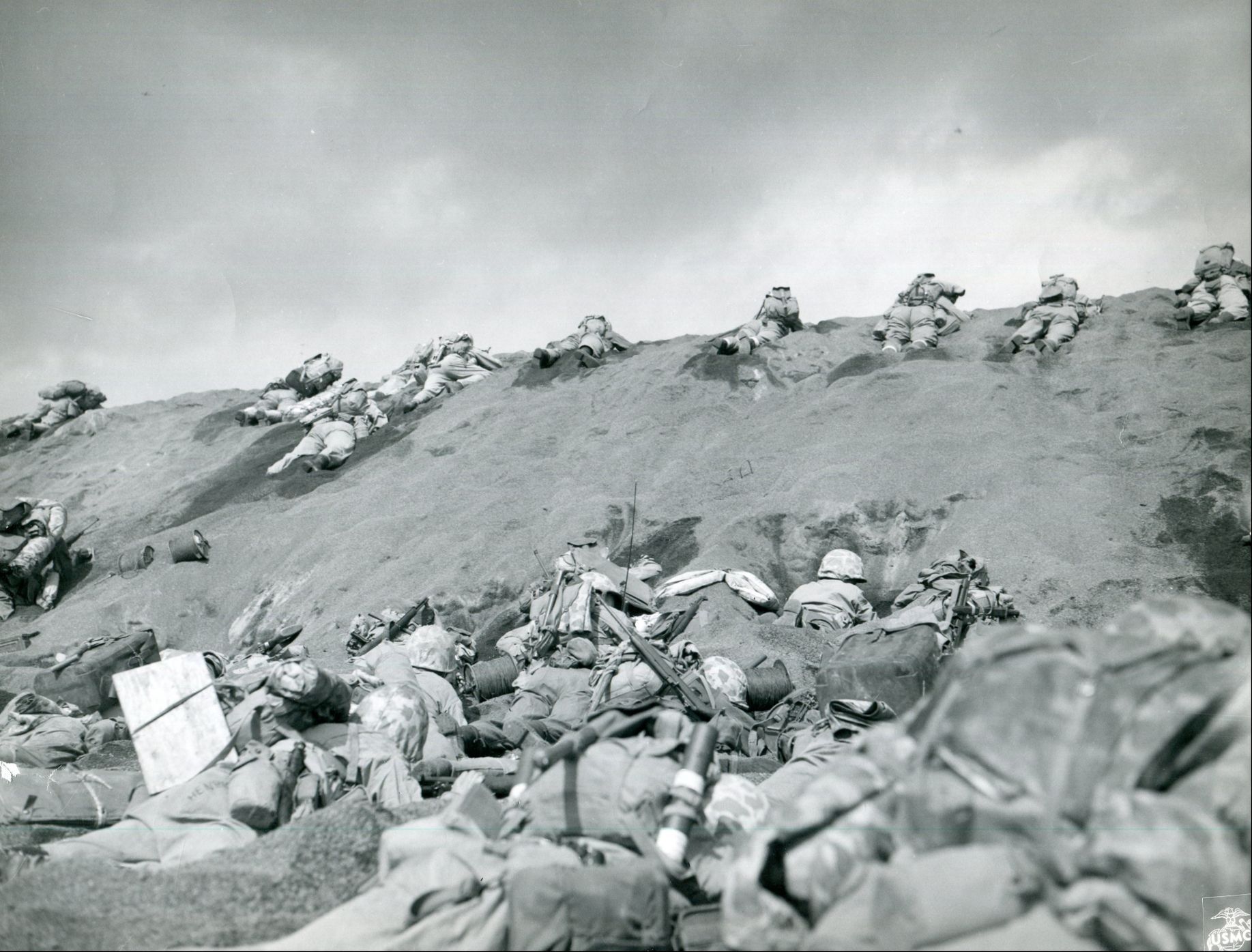 Jednorázové užití / Fotogalerie / Uplynulo 75 let od bitvy o japonský ostrov Iwo Jima / PB