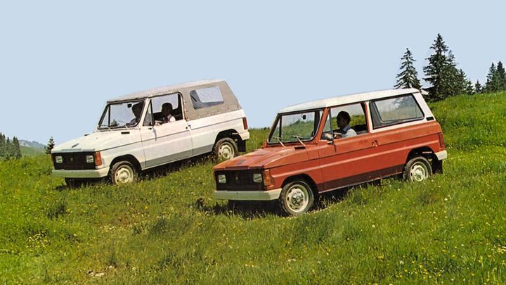 ARO 10 bylo malý rumunský off-road z 80. let. Dalo vzniknout první Dacii Duster